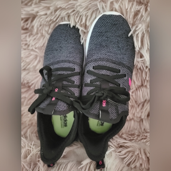 Adidas Cloudfoam tennis shoes - Picture 2 of 5